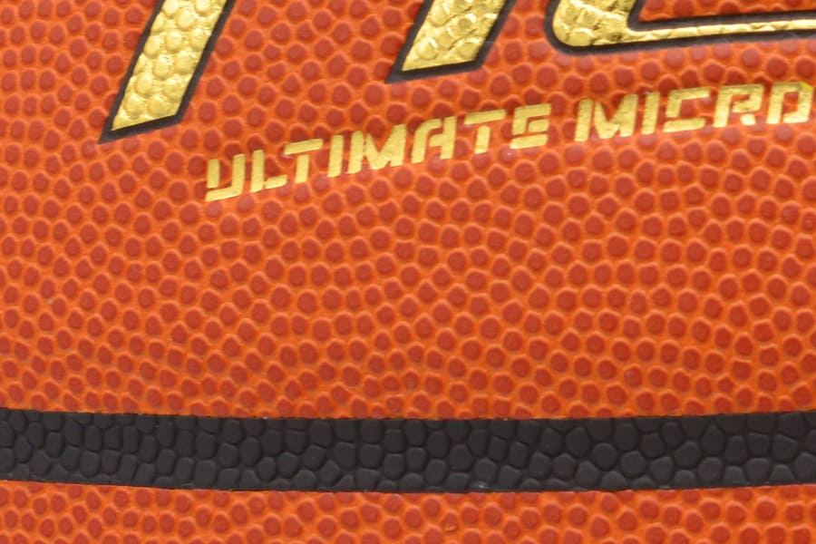 Ballon de Basket Techball HOF FIBA Compétition Intérieur Microfibre Golden Orange Ultimate Microfiber Technology Logo