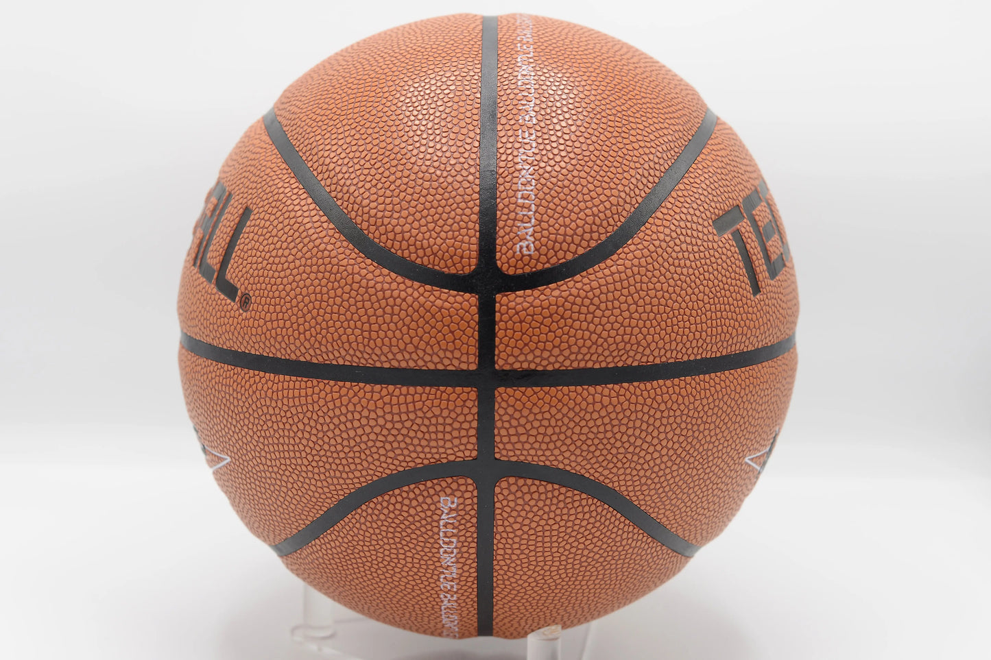 Ballon de Basket Techball MVP Interieur Exterieur Marron Cuire Composite Profil